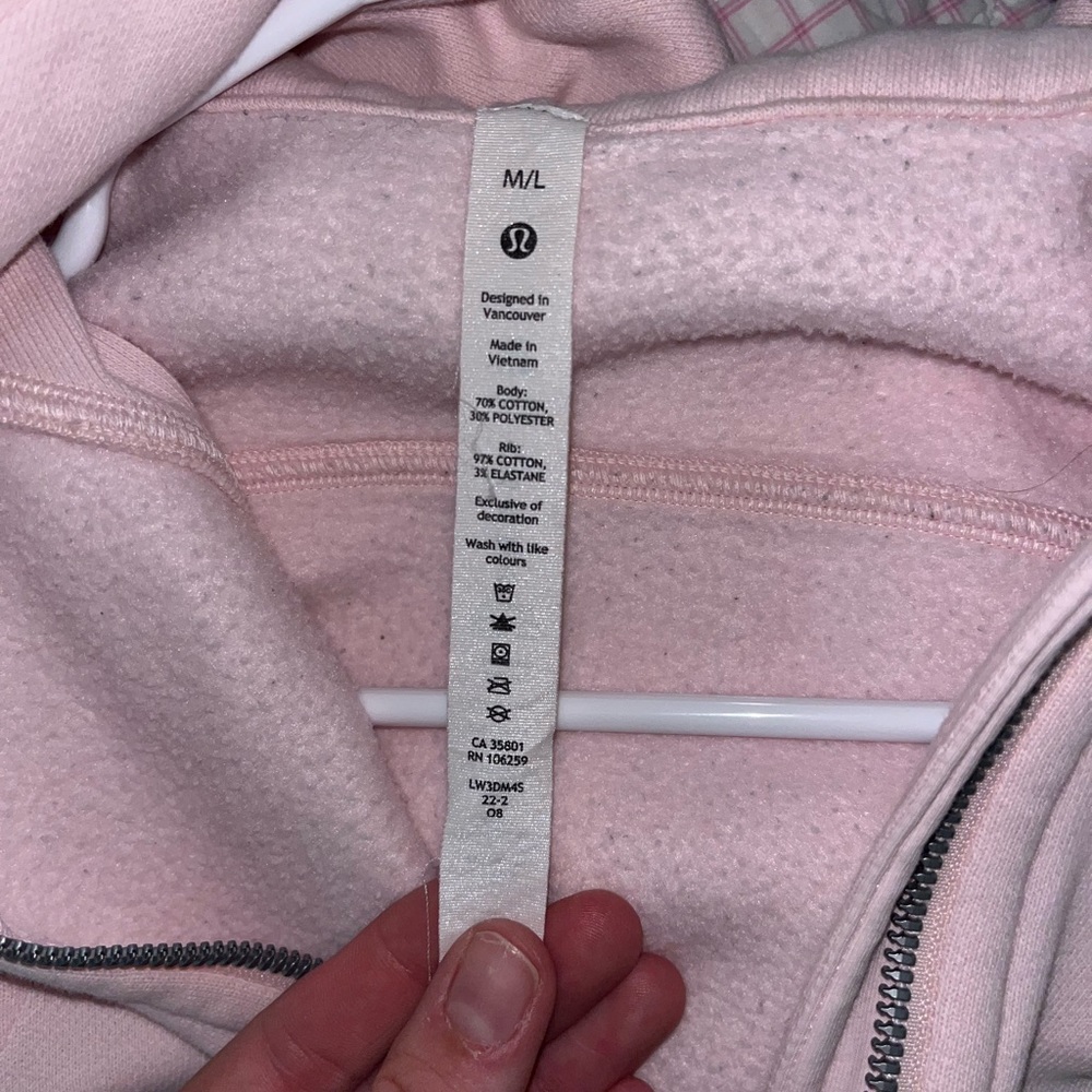 Lululemon Strawberry Milkshake scuba - Picture 2 of 5